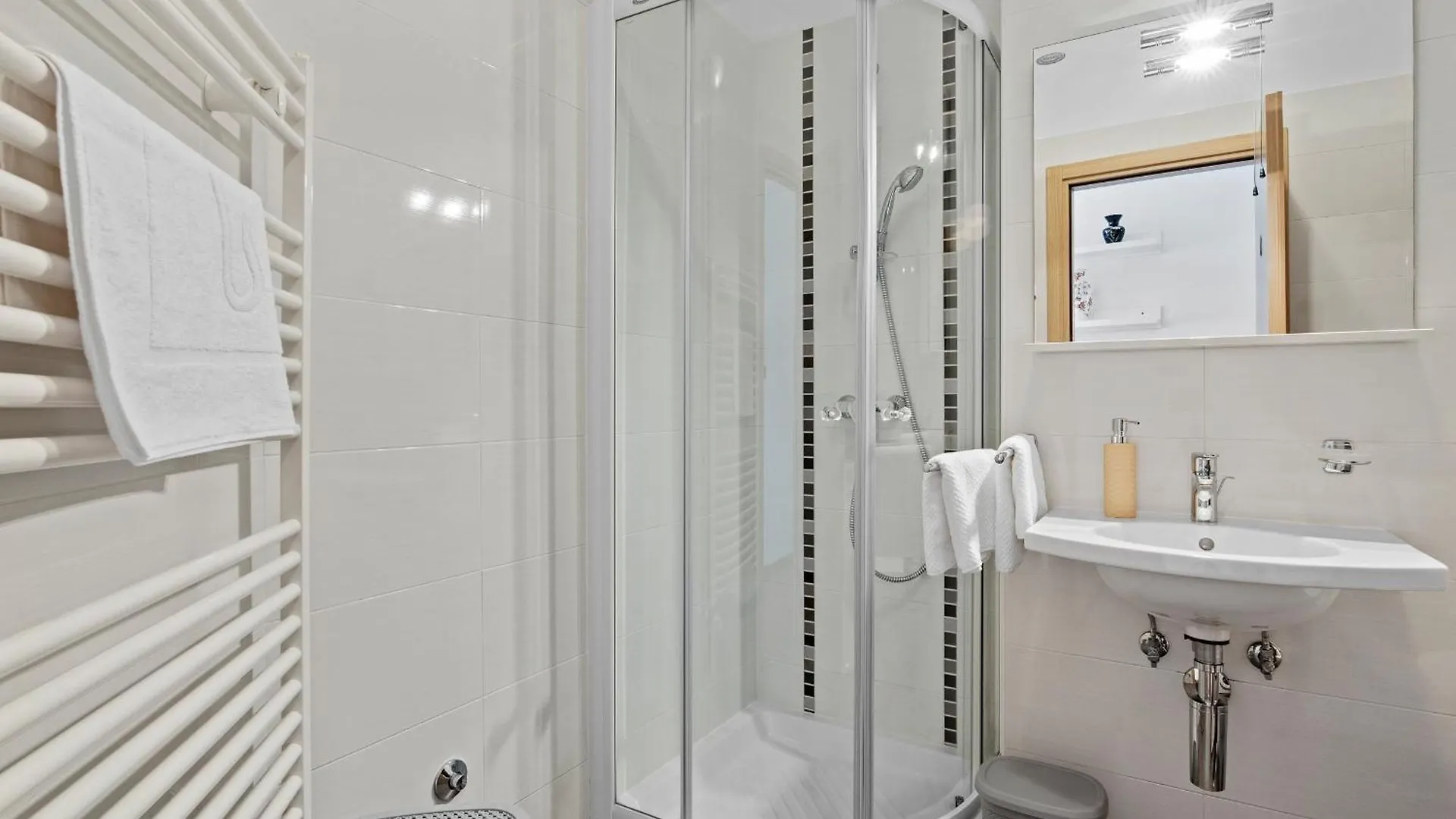 Feniks Fazana Apartman Apartment